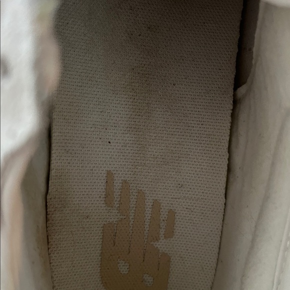 New Balance Cream Casual Sneakers - Picture 8 of 11